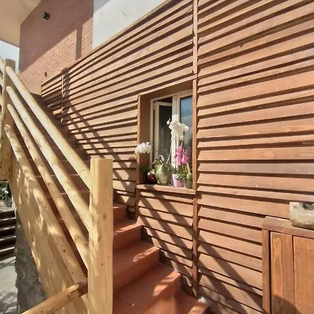 Lo Scoiattolo Nocleg ze śniadaniem